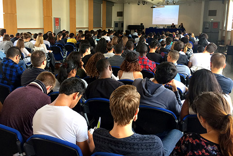 Conference sur la deontologie bancaire et financiere
